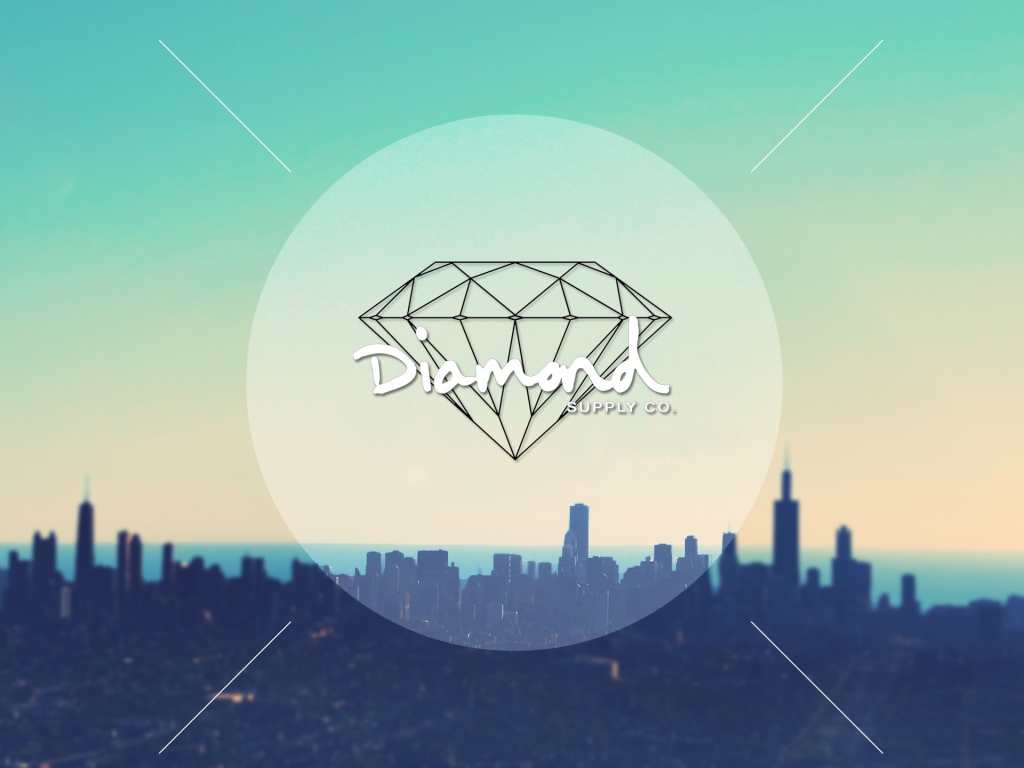 Символ бриллиант в небе над городом