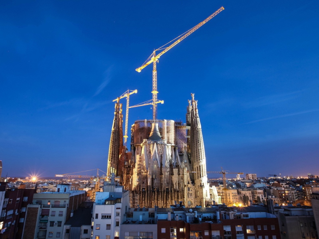 Стройка собора в Барселоне, Испания