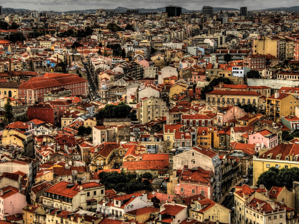 Плотная застройка в старинном городе