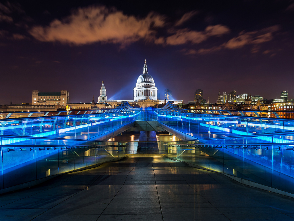 Лондон при синем свете