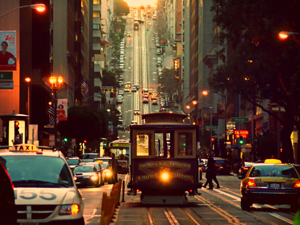 Трамвай на улице в Сан-Франциско