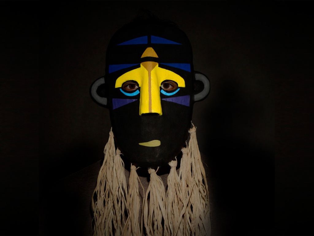 Маска аборигена из Африки