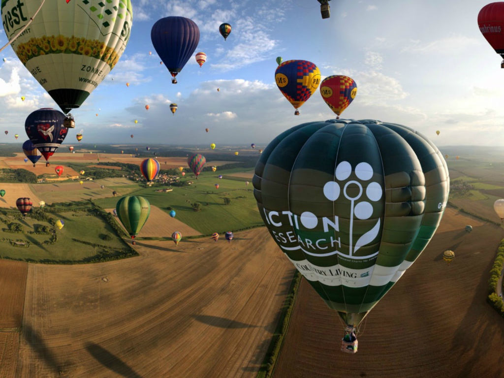 Полет на воздушном шаре над землей