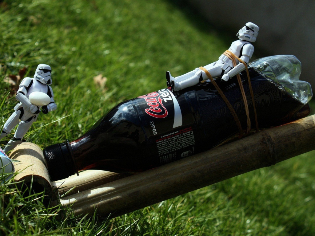 Кола и Ментос - штурмовики собрались в космос