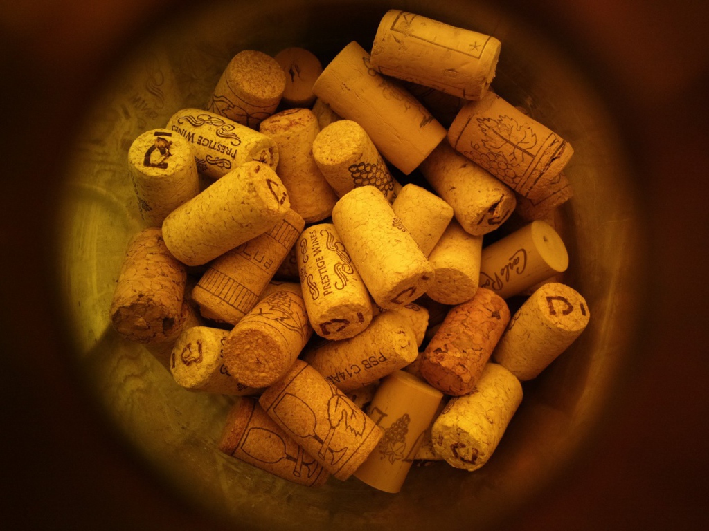 Пробки от бутылок вина