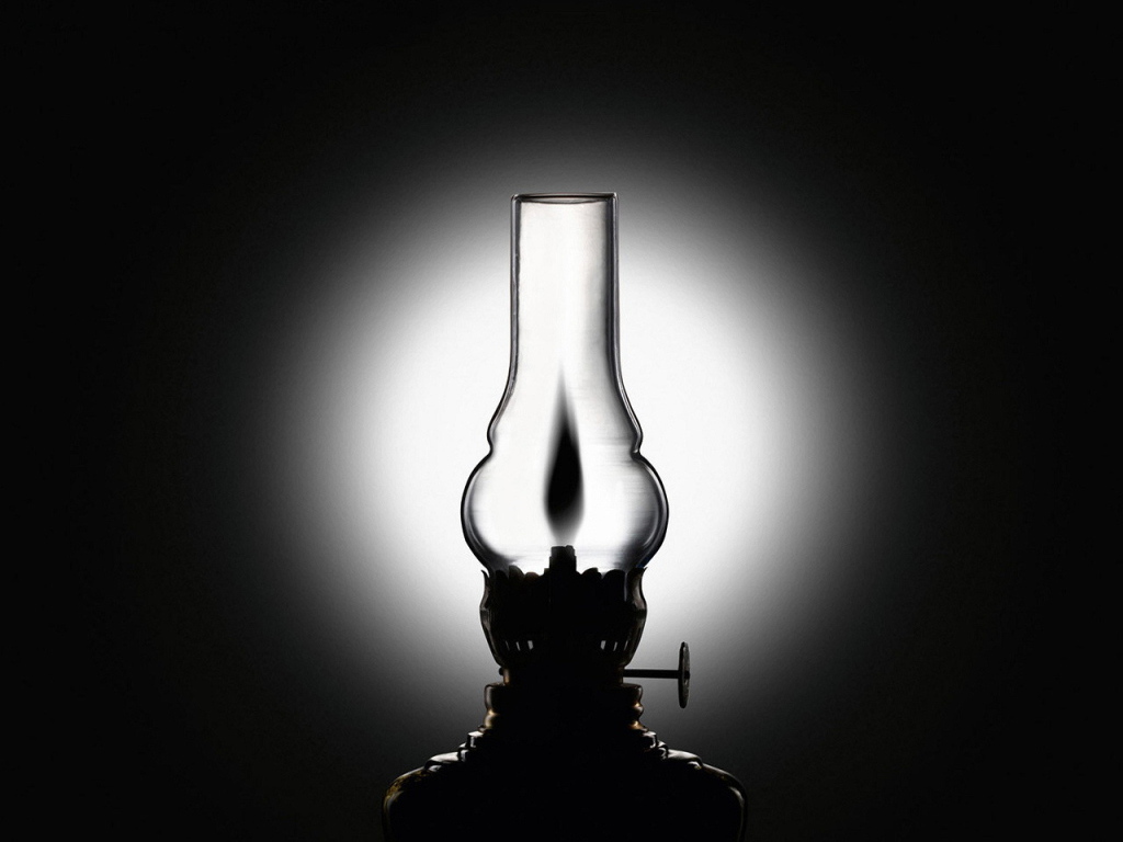 Керосиновая лампа