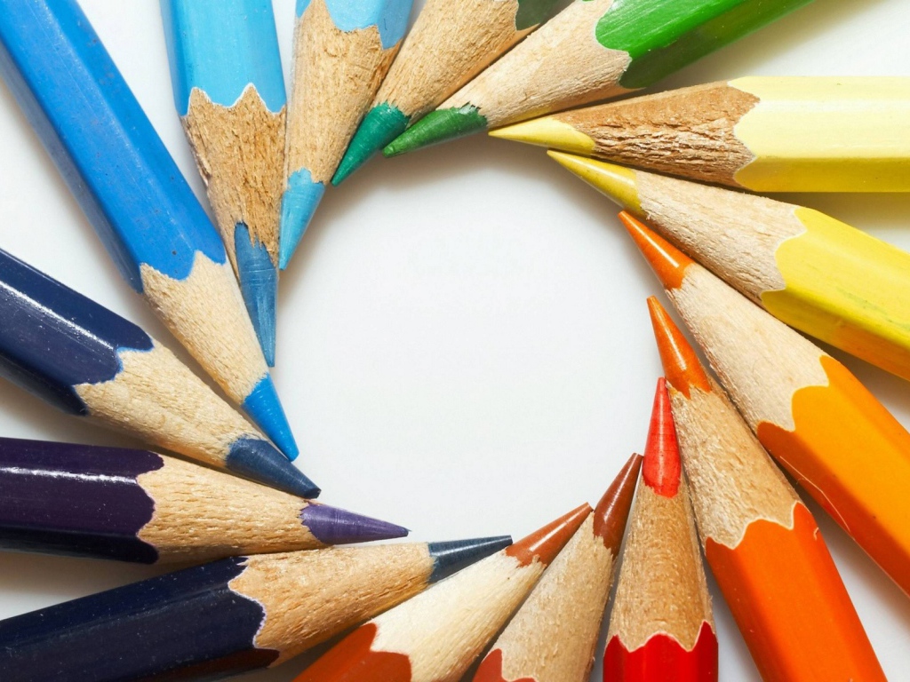 Палитра карандашей в форме круга