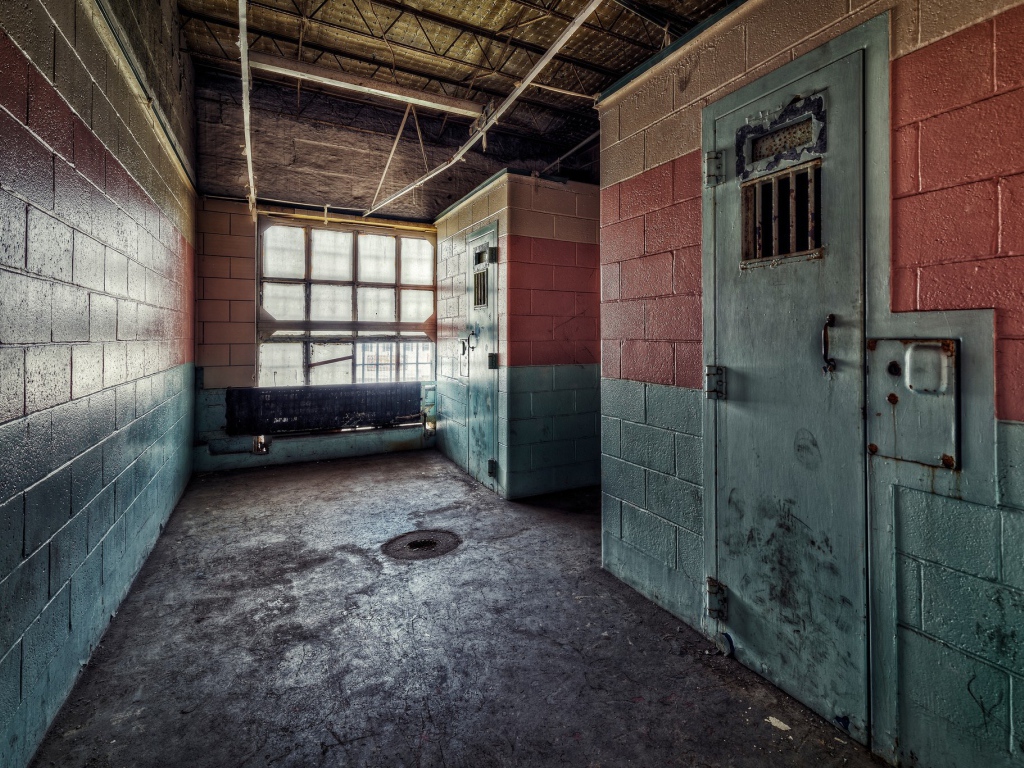 Интерьер старого здания тюрьмы