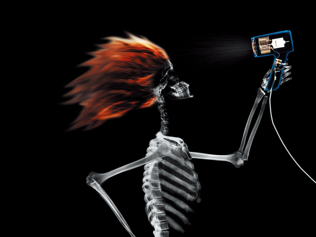 Рентген девушки с феном