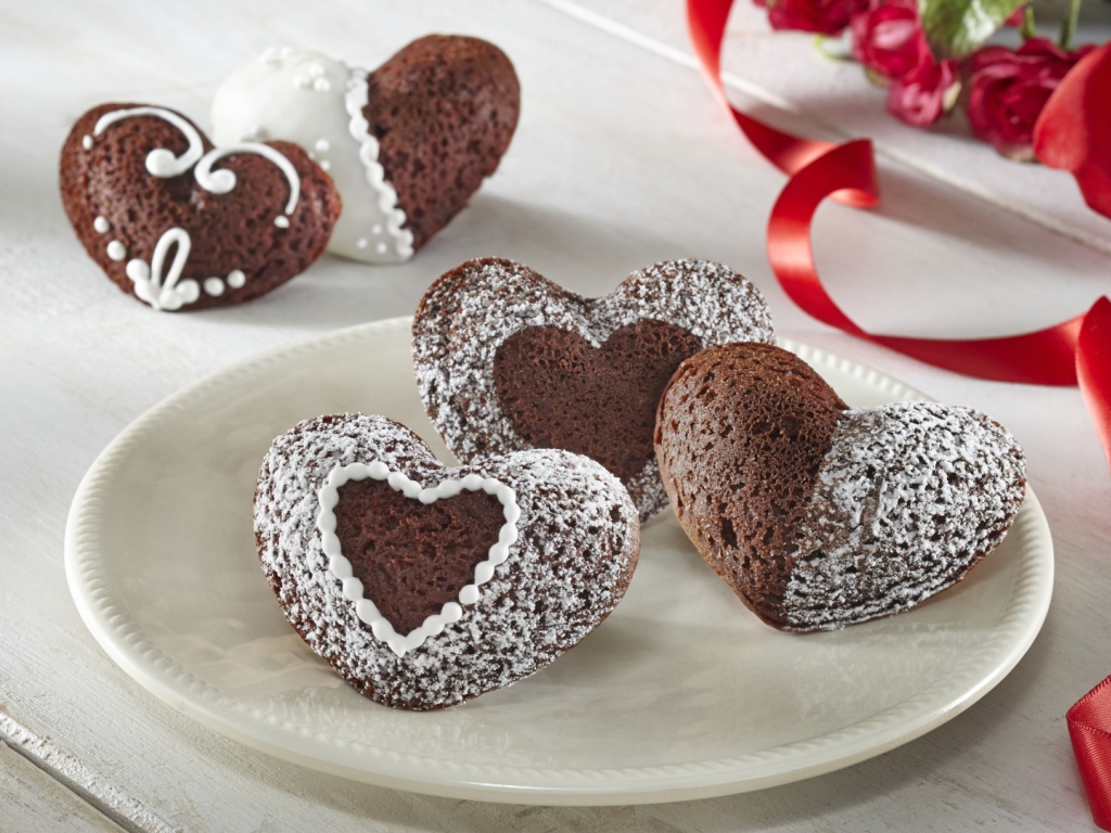 Шоколадное печенье в форме сердца