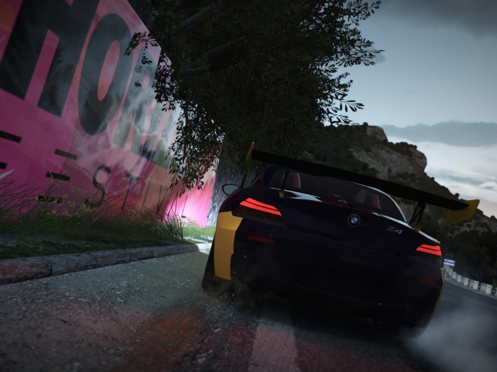 Гоночный БМВ в игре Forza Horizon 2