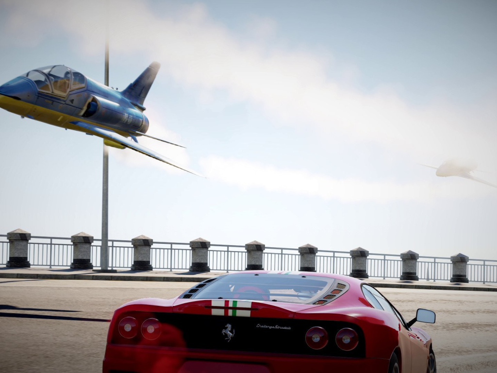 Истребитель над гоночным треком в игре Forza Horizon