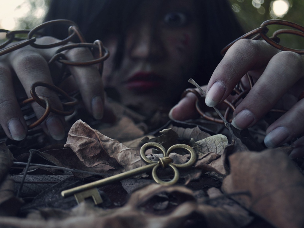 Девушка нашла ключ