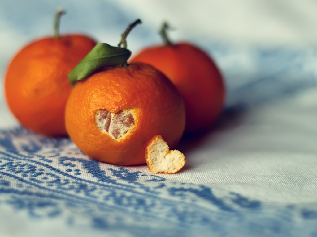 Сердце в кожуре апельсина
