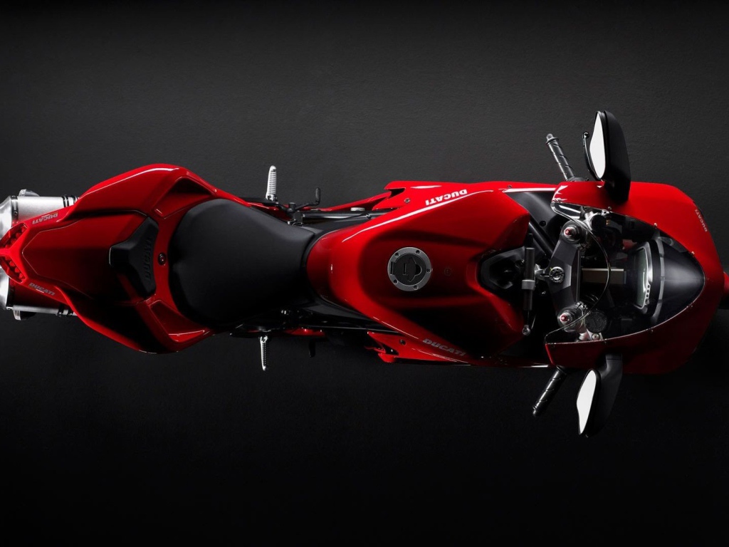 Красный мотоцикл, вид сверху