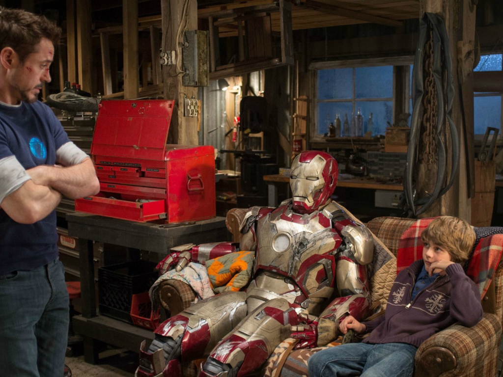 Кадр из фильма Железный человек 3