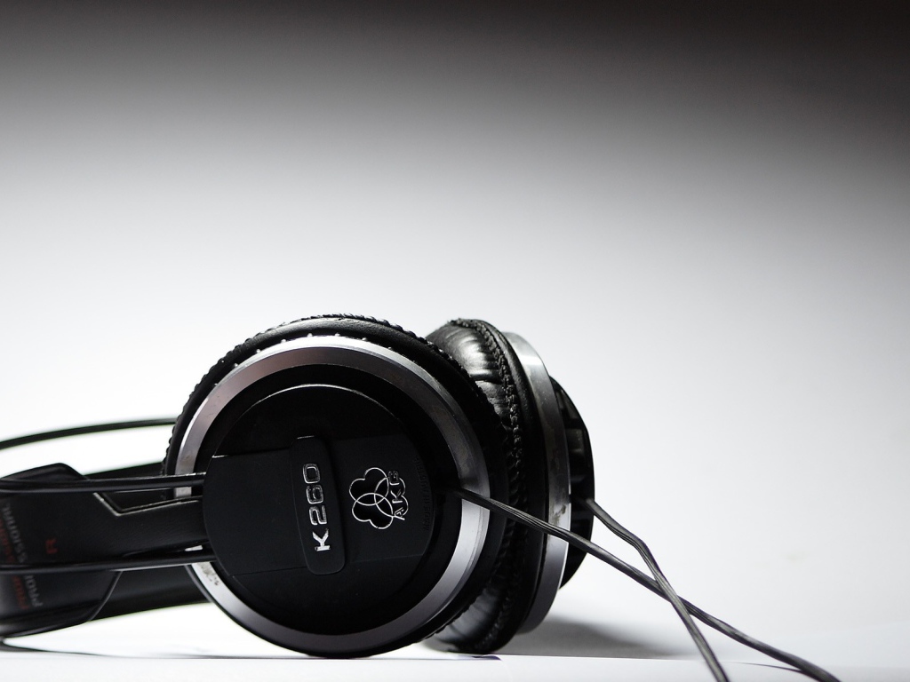 Черные наушники К260