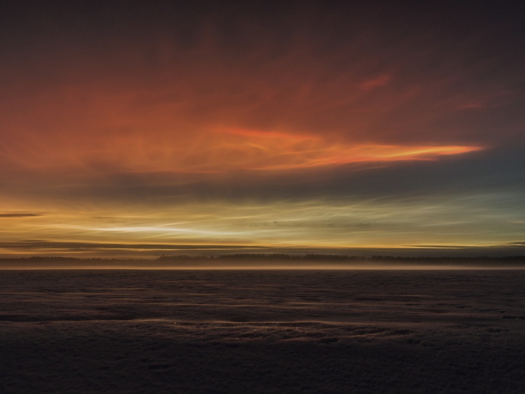 Туман над землей перед рассветом