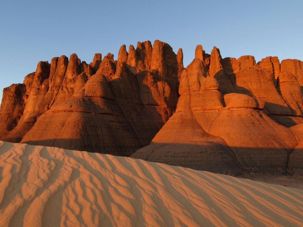 Скальные образования в пустыне