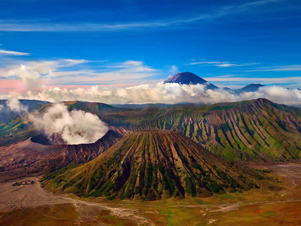 Вулкан в Индонезии