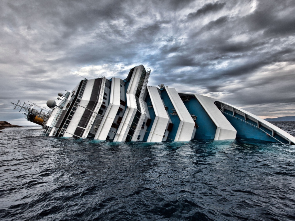 Круизный лайнер Коста Конкордия