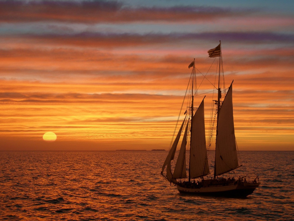 Парусник под флагом США