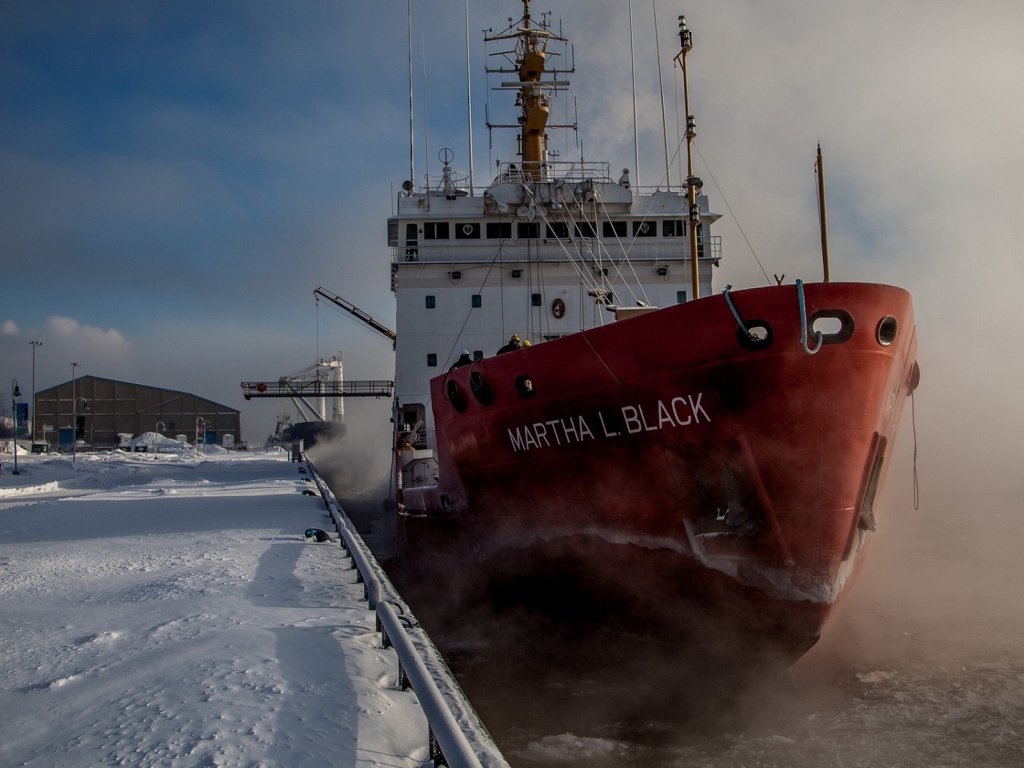 Корабль Марта Блэк на Аляске