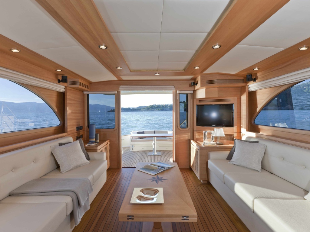 Интерьер роскошной яхты