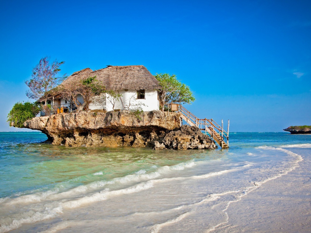 Дом на скале в Кении