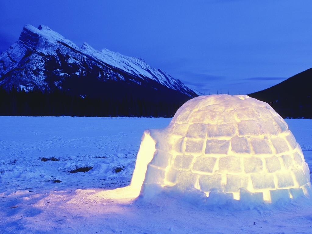 Иглу - жилище из льда в Канаде