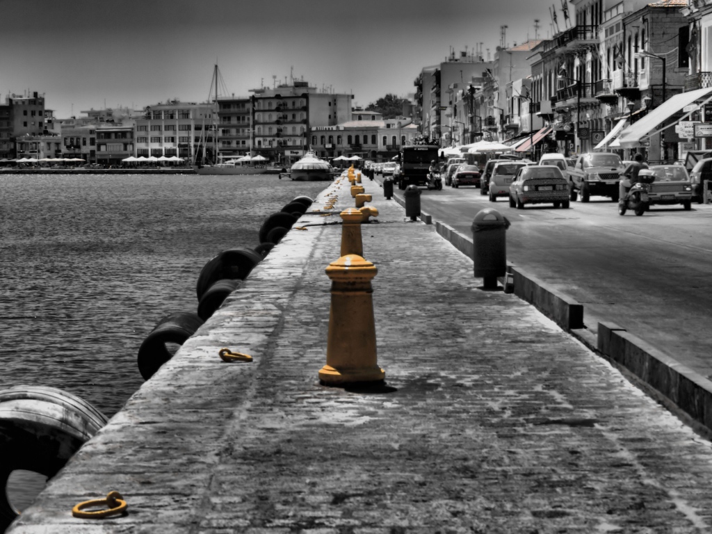 Набережная, остров Хиос в Греции