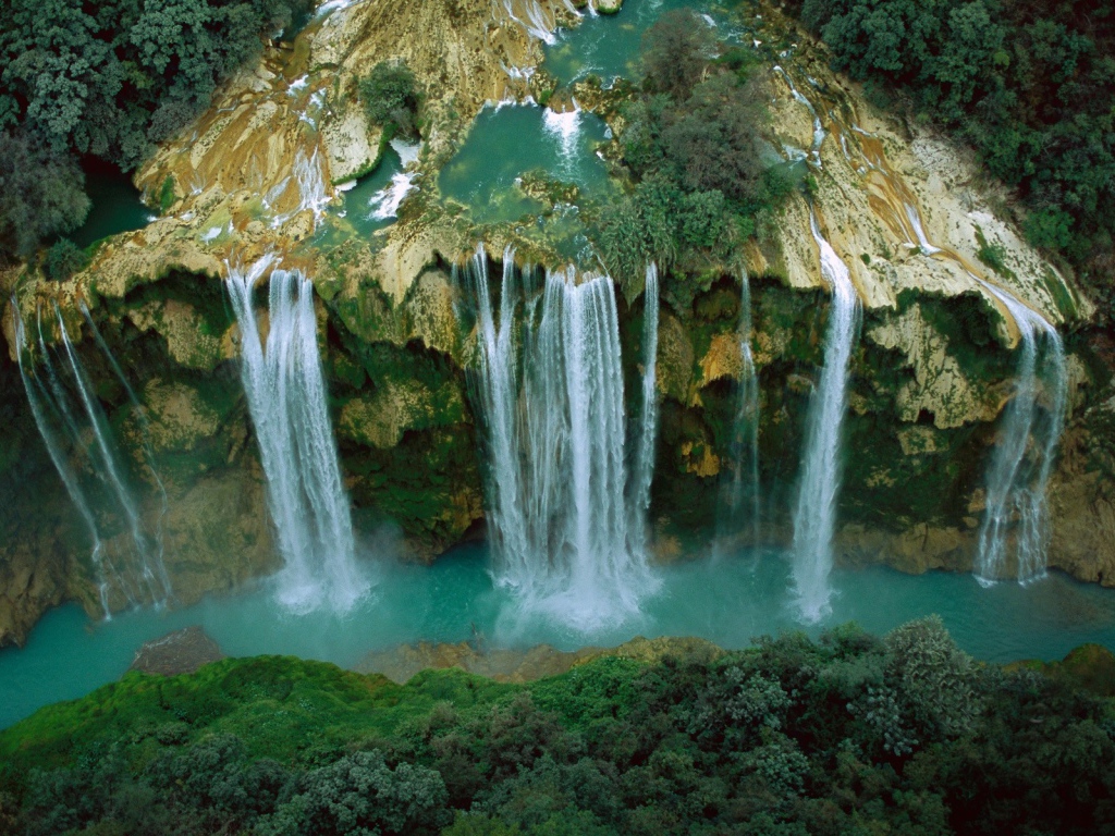 Водопад в Мексике