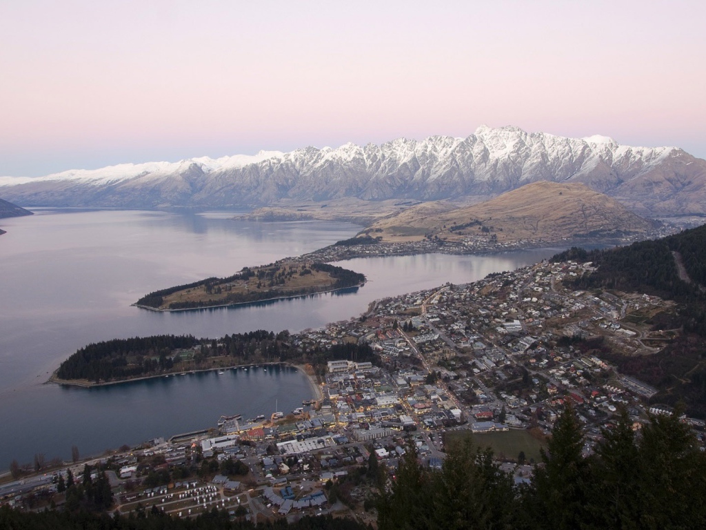 Городок на побережье в Новой Зеландии