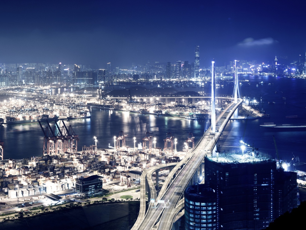 Голубое сияние ночного Гонконга