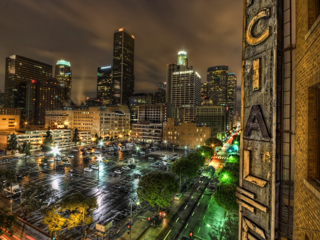 Парковка в ночном Лос-Анжелесе