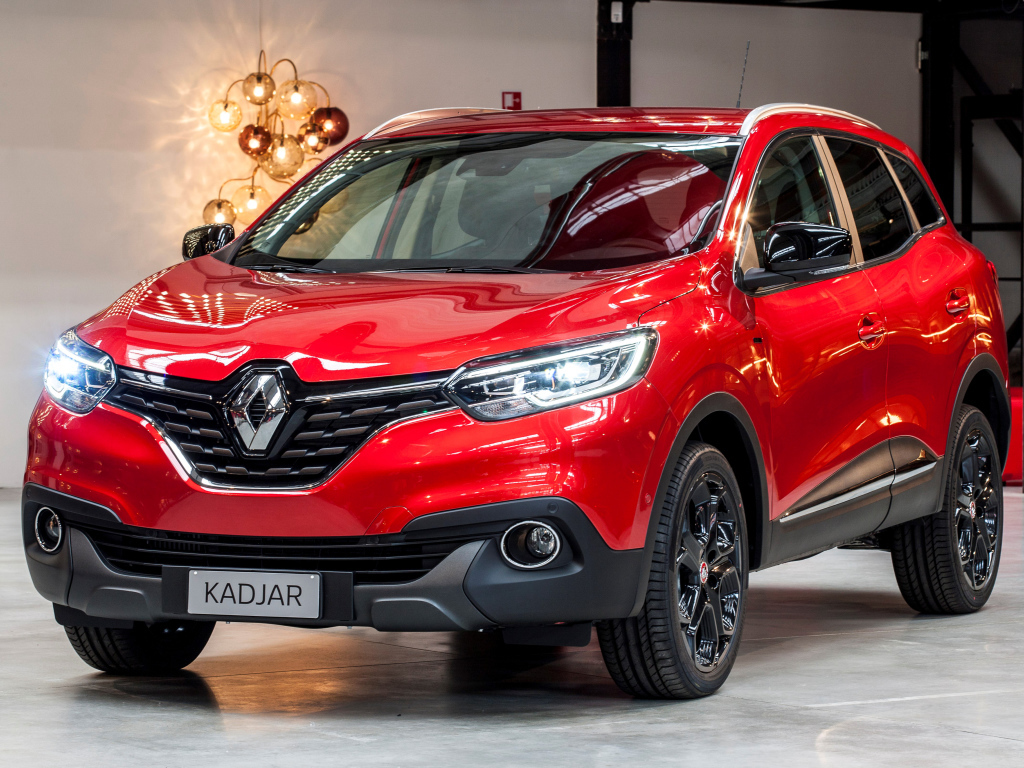Красный автомобиль кроссовер Renault  Kadjar 