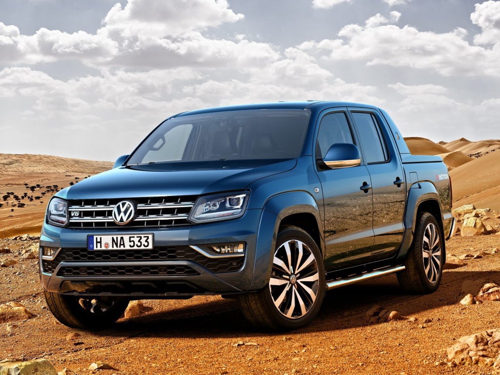 Пикап Volkswagen Amarok 2017 года в пустыни 