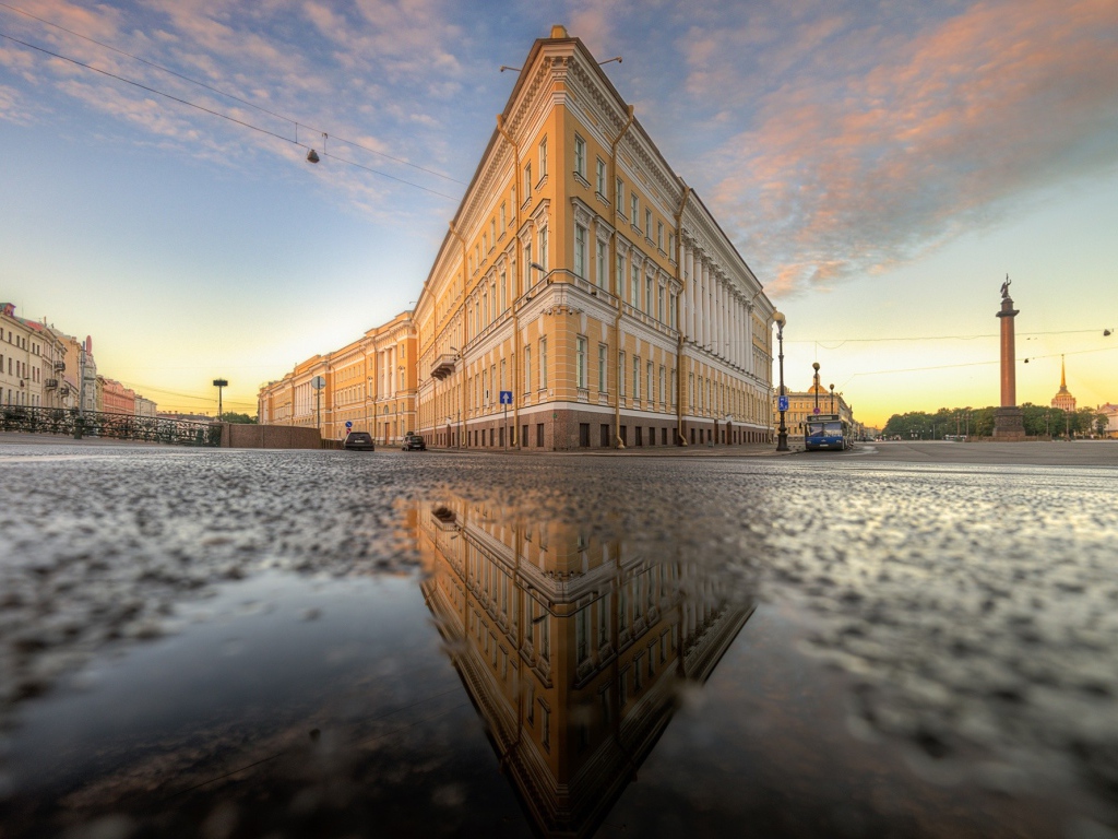 Улица после дождя, Санкт-Петербург, Россия 