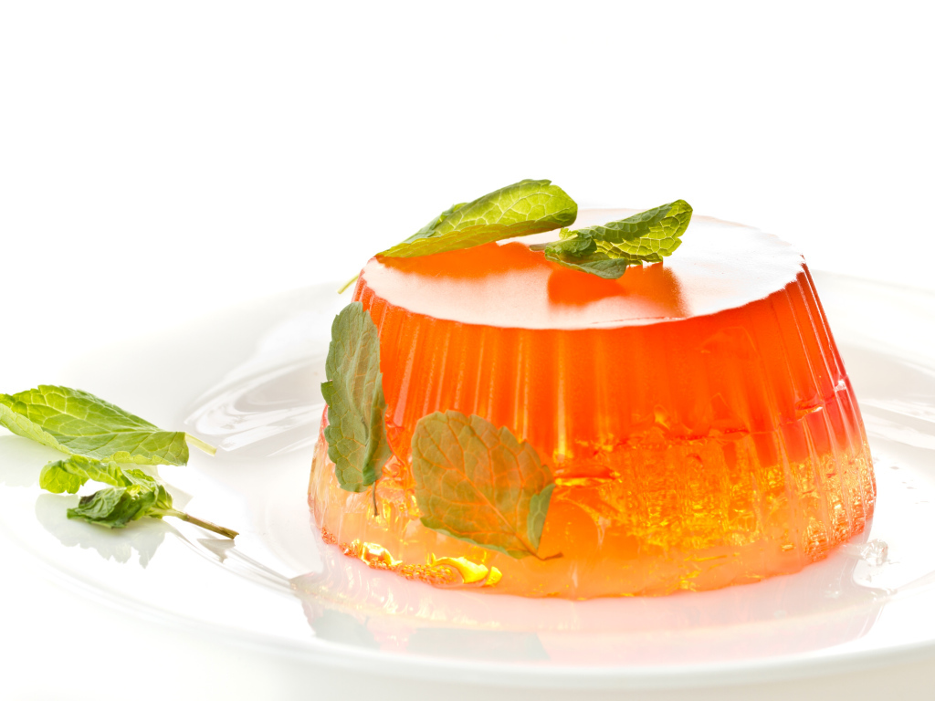 Аппетитное апельсиновое желе с мятой 