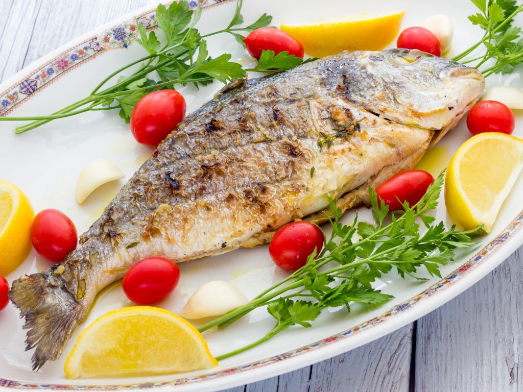 Аппетитная жареная рыба с золотистой корочкой 