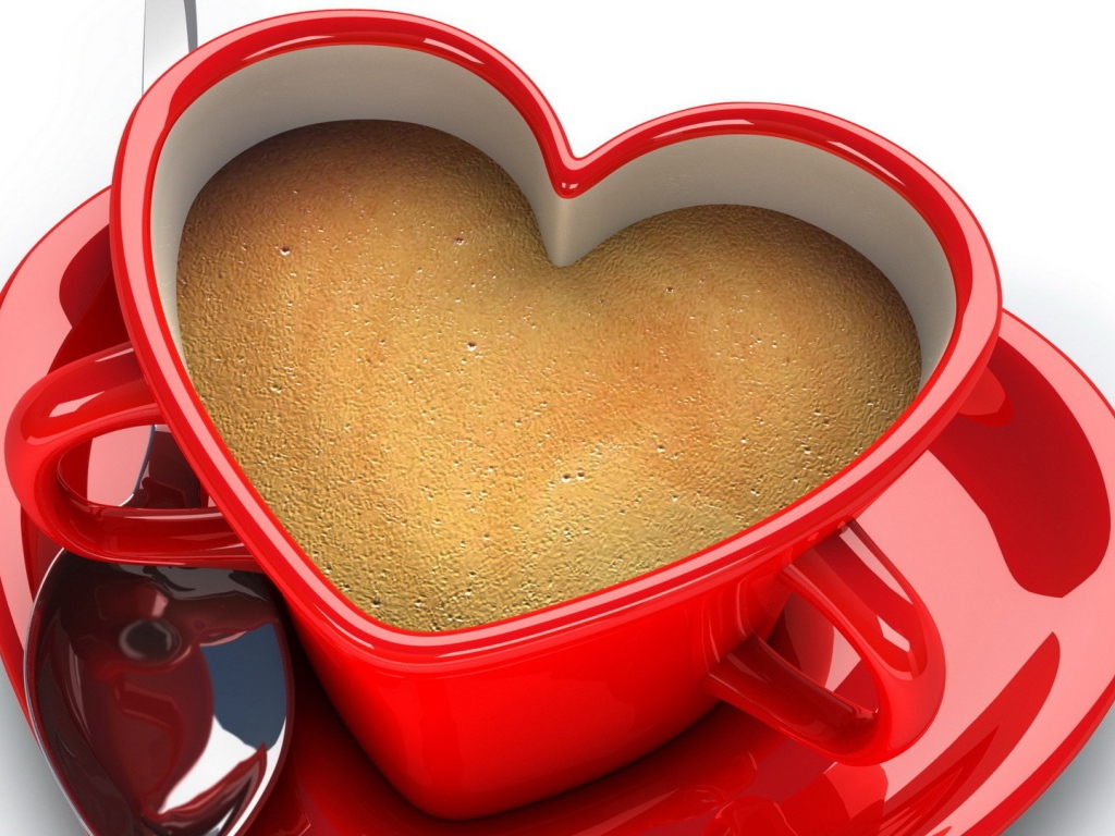 Красная кружка в форме сердца 