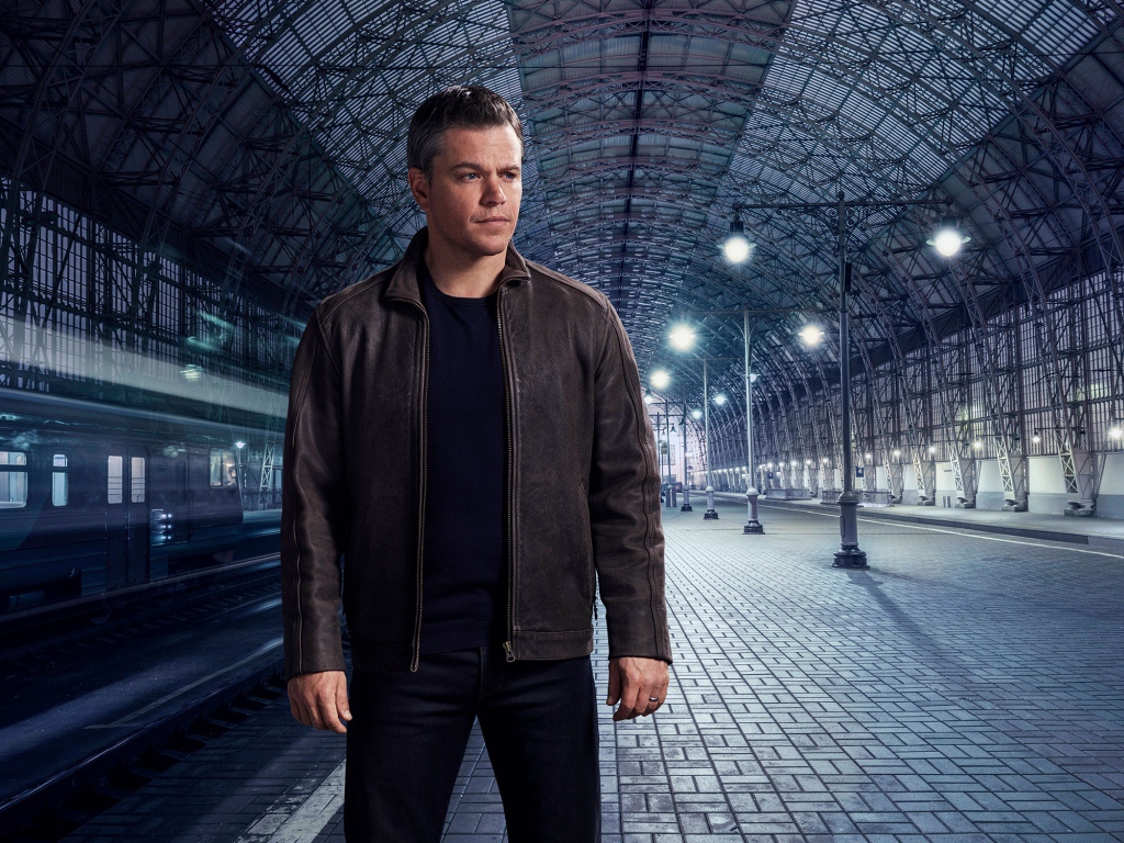 Актер Мэтт Деймон на станции метро 