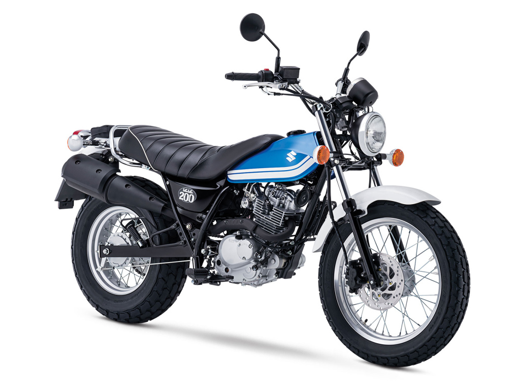 Мотоцикл Suzuki VanVan 200  на белом фоне 