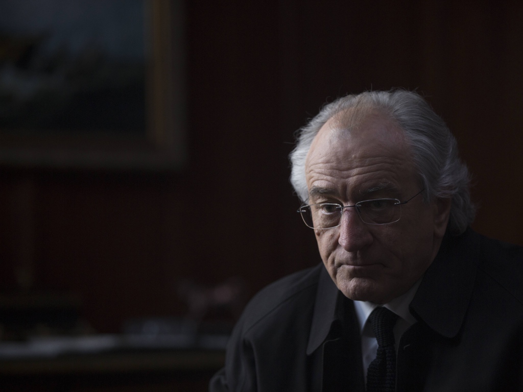 Актер Роберт Де Ниро главный герой фильма Мастер лжи, 2017 