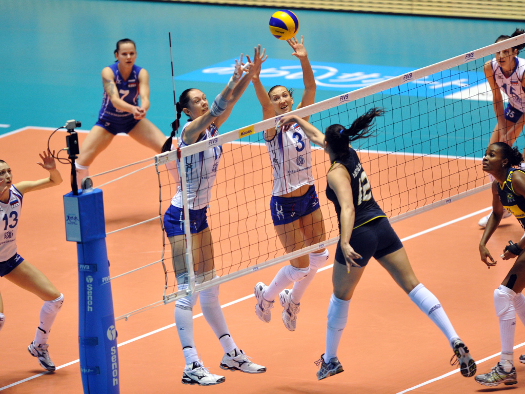 Женский волейбол. Команда Россия-Бразилия 