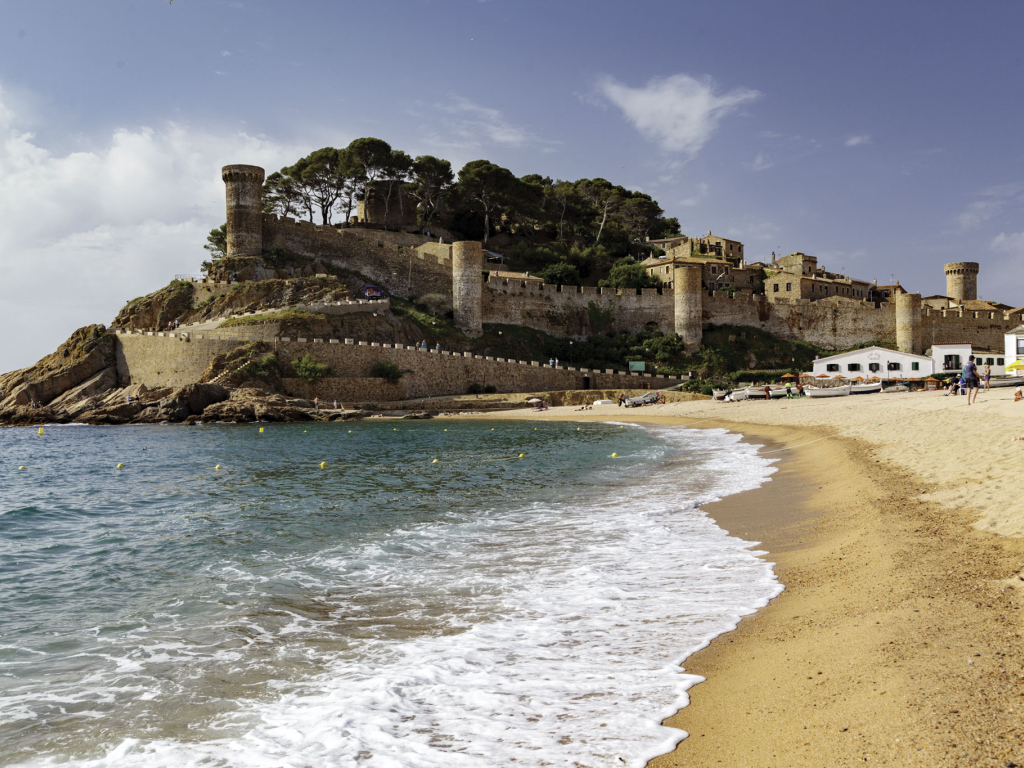 Крепость Вила Велья, Коста Брава. Испания 