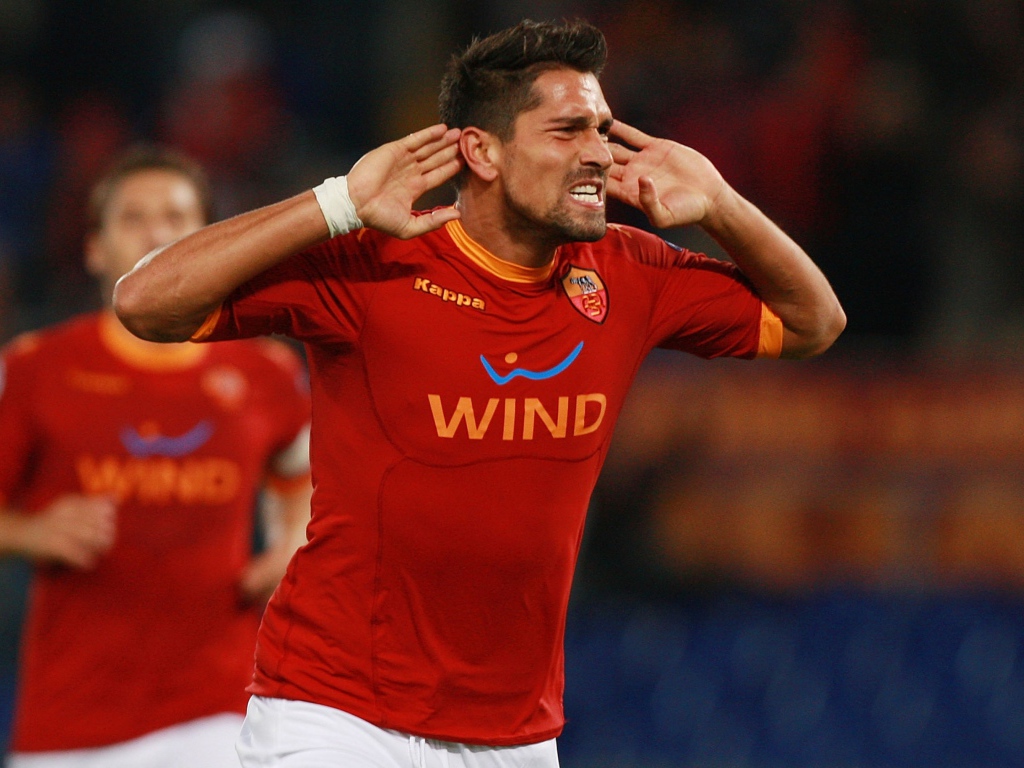 Футболист Марко Боррьелло на поле