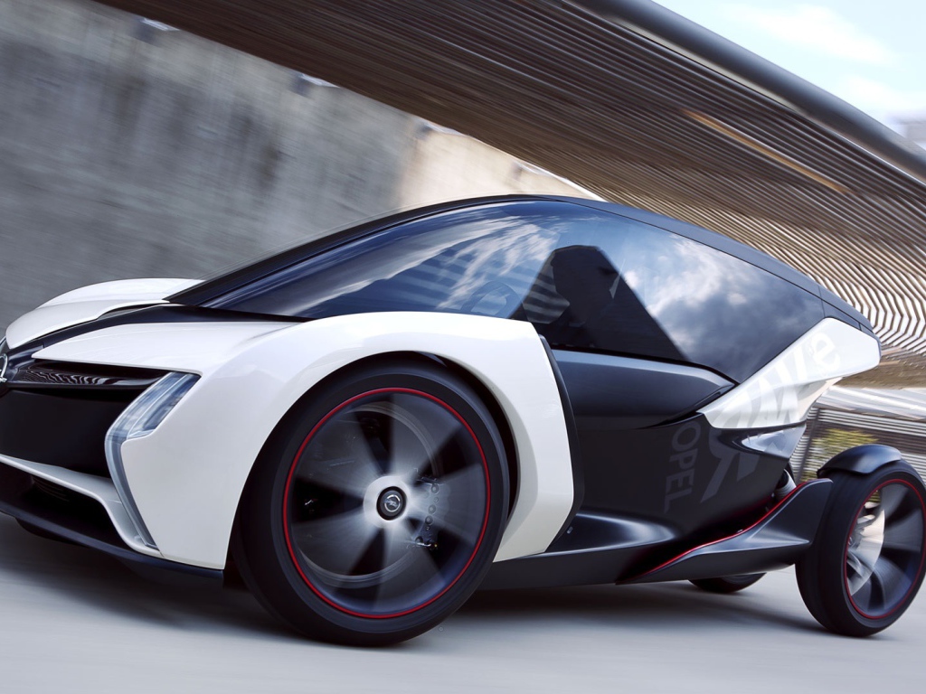 Стильный миниатюрный электромобиль Opel RAK 