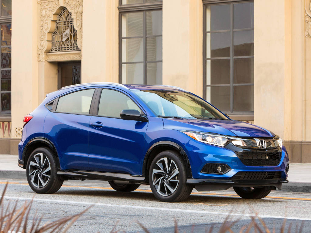 Синий кроссовер Honda HR-V Sport 2018