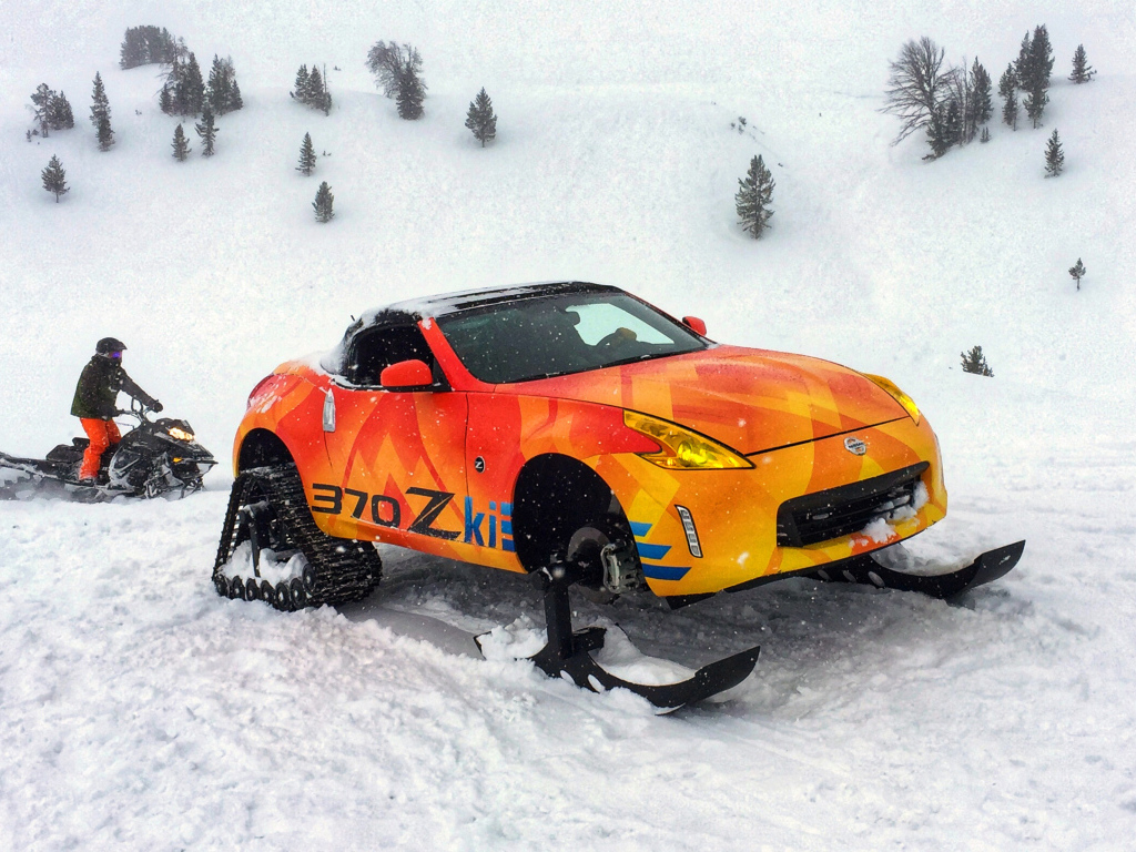 Автомобиль снегоход Nissan 370Zki, 2018